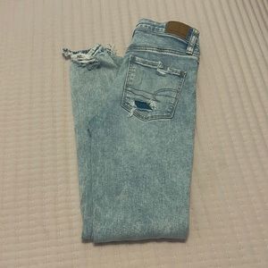 Super ripped American eagle jeans